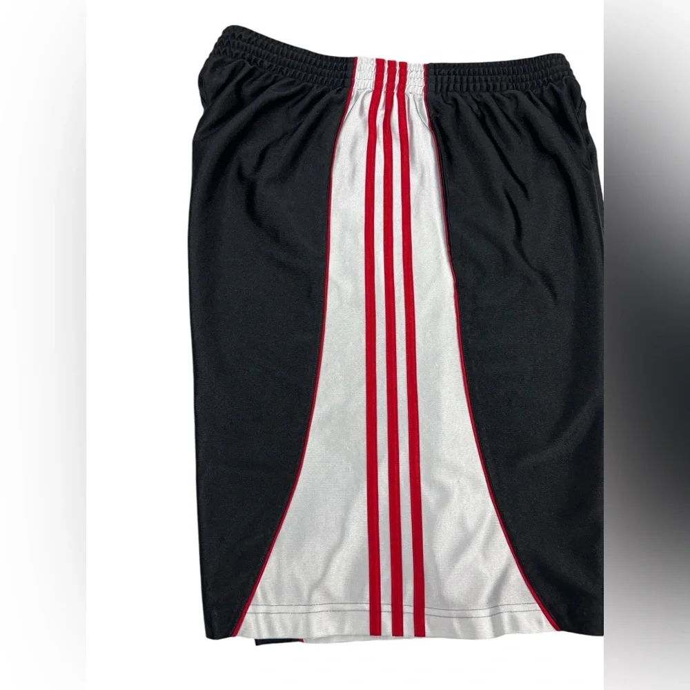 Adidas Mens XL Shorts Dazzle Shiny Y2K Basketball Pockets Black Red Striped - Picture 15 of 15
